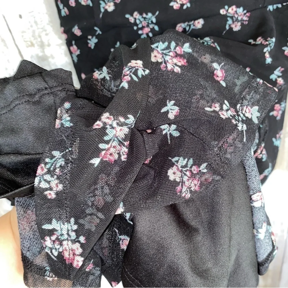 Xhilaration Black & Floral Romper - Picture 3 of 6